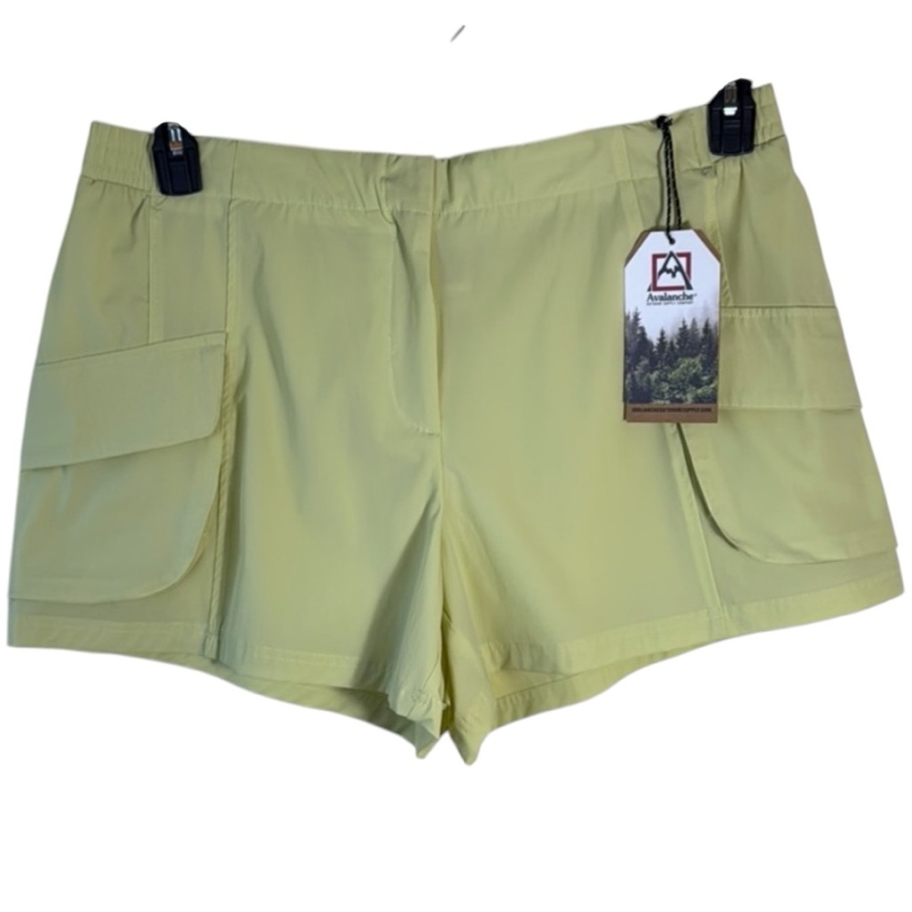 Avalanche Outdoor Supply Company Short Yellow Cargo SPF 30 in‎ Size M & L  NWT